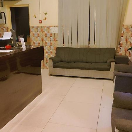 Metro Suites Bangalore Ngoại thất bức ảnh